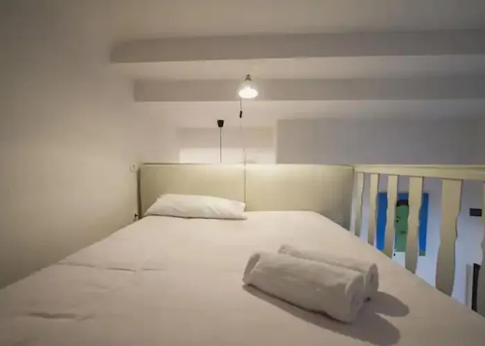 Apartamento Con Encanto En Sol - Madrid #B
