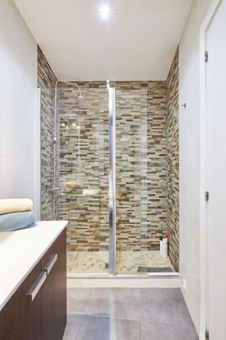 Con Encanto En Sol - #b Apartament